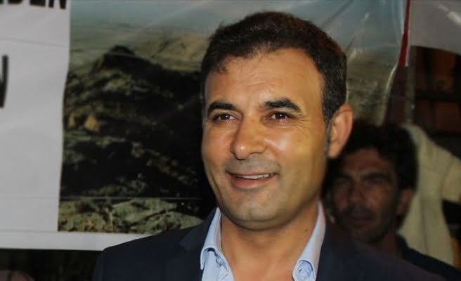 Δήμαρχος φίλα προσκείμενος στο Δημοκρατικό Κόμμα των Λαών (HDP) προφυλακίστηκε αντιμετωπίζοντας κατηγορίες για τρομοκρατία