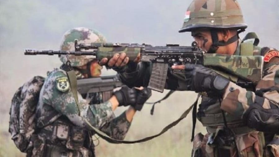 Κλιμακώνεται η ένταση ανάμεσα σε Πεκίνο και Δελχί – Νεκροί τρεις Ινδοί στρατιώτες σε συγκρούσεις με τον κινεζικό στρατό