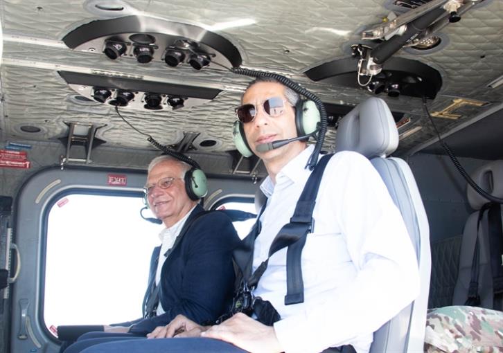 Πώς πέταξαν πάνω από την κυπριακή ΑΟΖ Μπορέλ, ΥΠΑΜ και Αρχηγός Ε.Φ. (εικόνες & βίντεο)