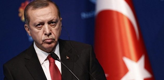 Financial Times: Γιατί ο Ερντογάν είναι ευάλωτος – Οι εφτά λόγοι
