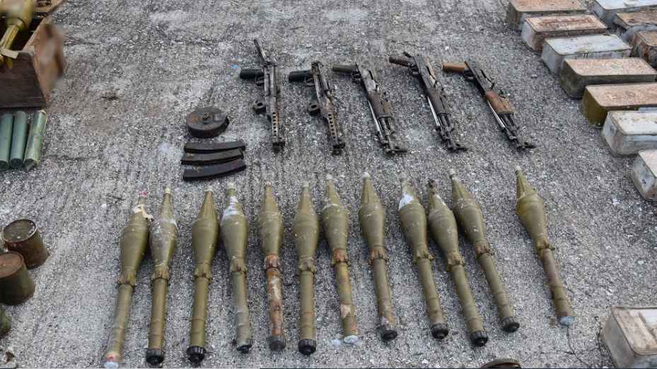 Καστοριά: Βρήκαν οπλοστάσιο με RPG, καλάσνικοφ και χειροβομβίδες – Σοκάρουν τα ευρήματα