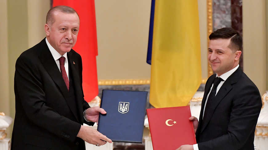 Τουρκία, Ουκρανία και Μεγάλη Βρετανία διαμορφώνουν άτυπη στρατιωτική συμμαχία εναντίον της Ρωσίας