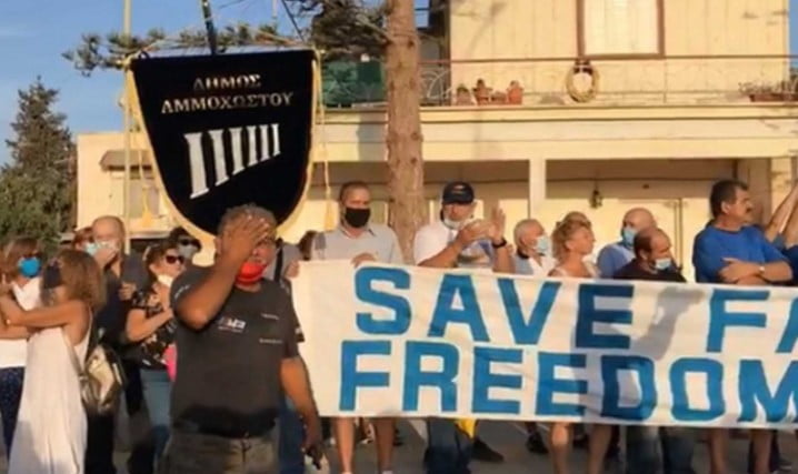 Δάκρυσαν οι Κύπριοι για το άνοιγμα των Βαρωσίων: «Δώστε μας πίσω την Αμμόχωστο» (Βίντεο)