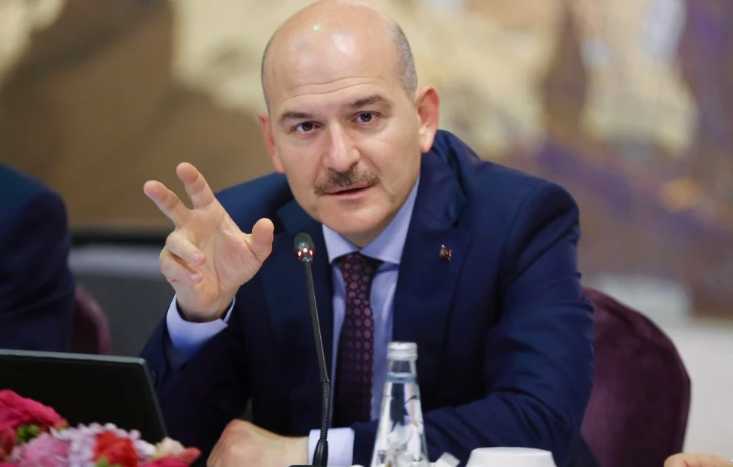 Θετικός στον κορωνοϊό ο υπουργός Εσωτερικών της Τουρκίας – Μεταφέρθηκε στο νοσοκομείο