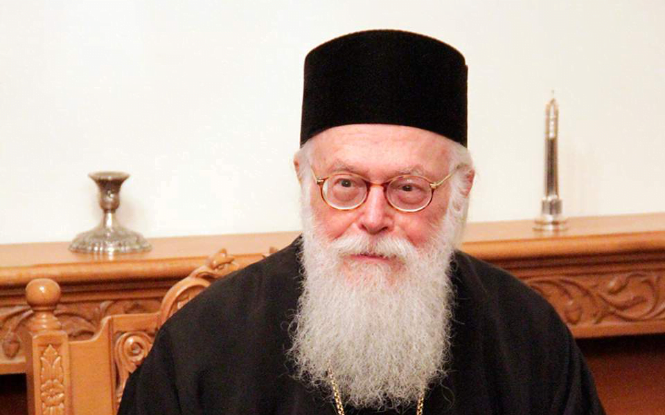Μήνυμα αρχιεπισκόπου Αλβανίας από την εντατική: «Μη φοβού, μόνον πίστευε»
