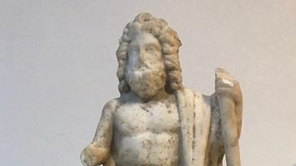 Τούρκοι αρχαιοκάπηλοι προσπαθούσαν να πουλήσουν άγαλμα του Δία και βυζαντινή ταφόπλακα