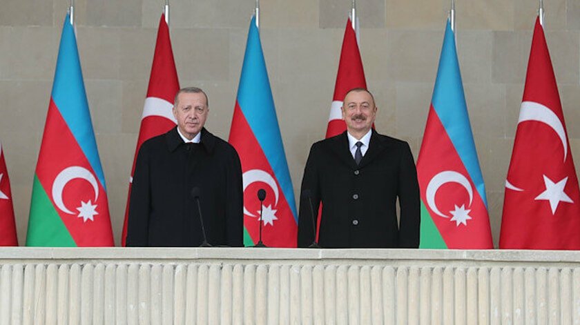 Ο Ερντογάν στο Μπακού βάζει “σφραγίδα” στον τουρκικό επεκτατισμό