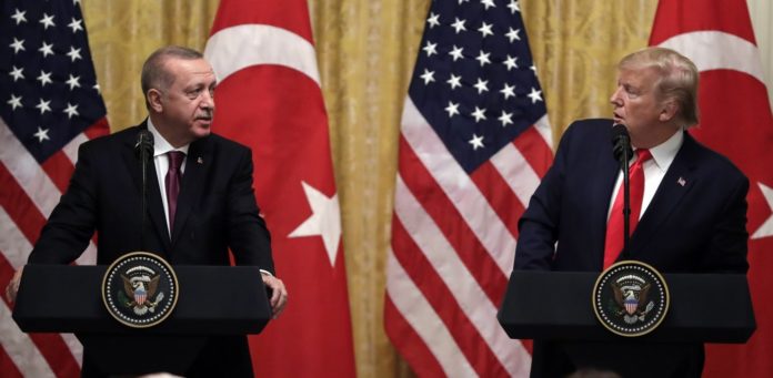 Ο Τραμπ υπέγραψε κυρώσεις κατά της Τουρκίας