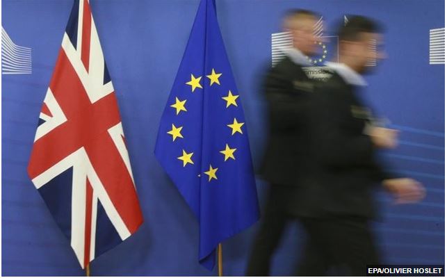 «Tόσο η Ευρωπαϊκή Ένωση όσο και η Βρετανία θα αποδυναμωθούν από το Brexit»