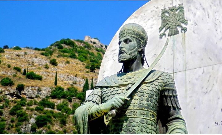 Ξαναζωντάνεψε ο Φαλμεράιερ: Μια συγκεκριμένη σχολή σκέψης θέλει να εξαφανίσει το Βυζάντιο από την Ελληνική Ιστορία