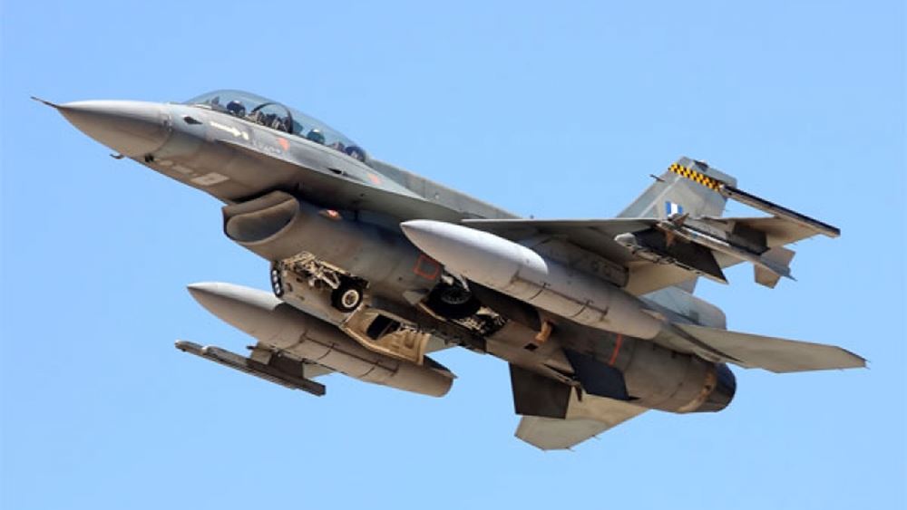 Η ΕΑΒ “πετάει” ξανά με το F-16 Viper που μεταβαίνει στις ΗΠΑ για πιστοποίηση