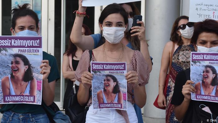Πόσες γυναικοκτονίες στην Τουρκία καλύπτονται ως αυτοκτονίες;