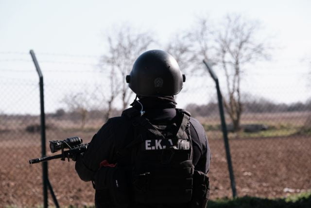 Έβρος : Τον χαβά τους οι Τούρκοι – Drone κάνει βόλτες κοντά στα σύνορα