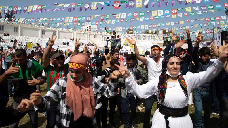 Η γιορτή σύμβολο των Κούρδων που δηλώνει εξέγερση!