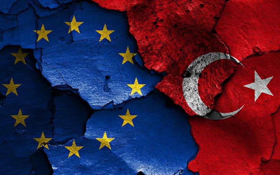 Τούρκοι και Άγγλοι μεθοδεύουν την εισαγωγή των “δύο κρατών” στο δίκαιο της Ε.Ε.