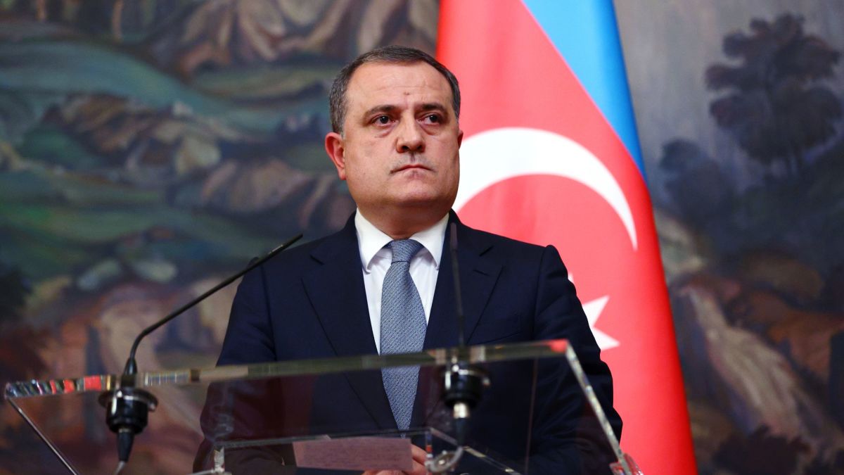 Το Αζερμπαϊτζάν συνεχίζει να προσποιείται ότι επιδιώκει σχέσεις καλής γειτονίας με την Αρμενία