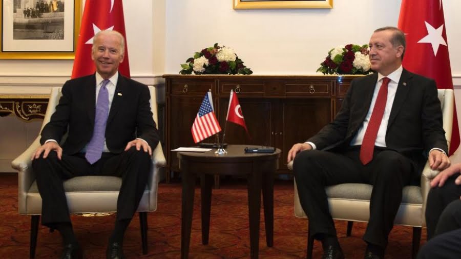 Τα δύο σενάρια για τη συνάντηση Erdogan με Biden