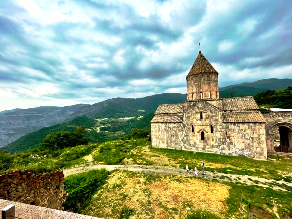 Η μοναξιά της Αρμενίας απέναντι στην τουρκική απειλή