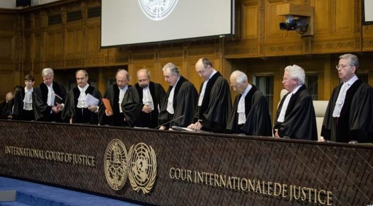 Το “ακανθώδες” ζήτημα της προσφυγής στο Διεθνές Δικαστήριο της Χάγης