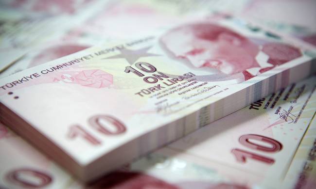Τουρκική λίρα: Ο Ερντογάν μιλάει και το νόμισμα καταρρέει