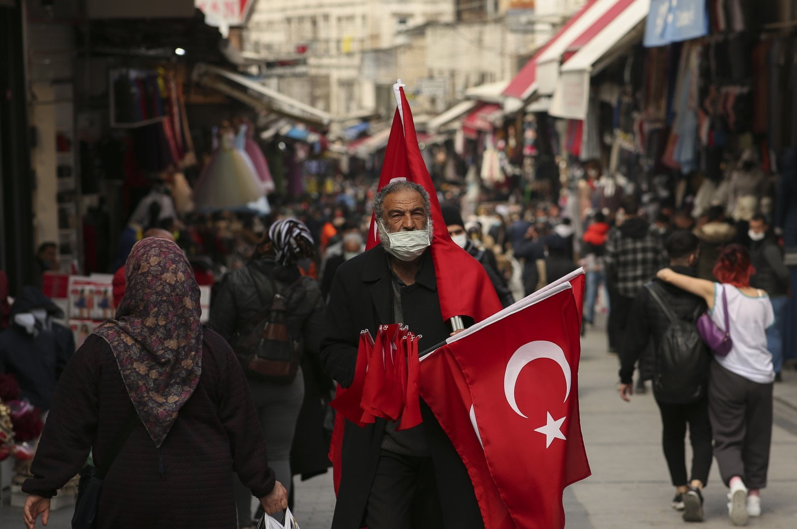 Τουρκία: Πάνω από 10.000 τα νέα κρούσματα κορωνοϊού – Έφτασαν τα επίπεδα Μαΐου