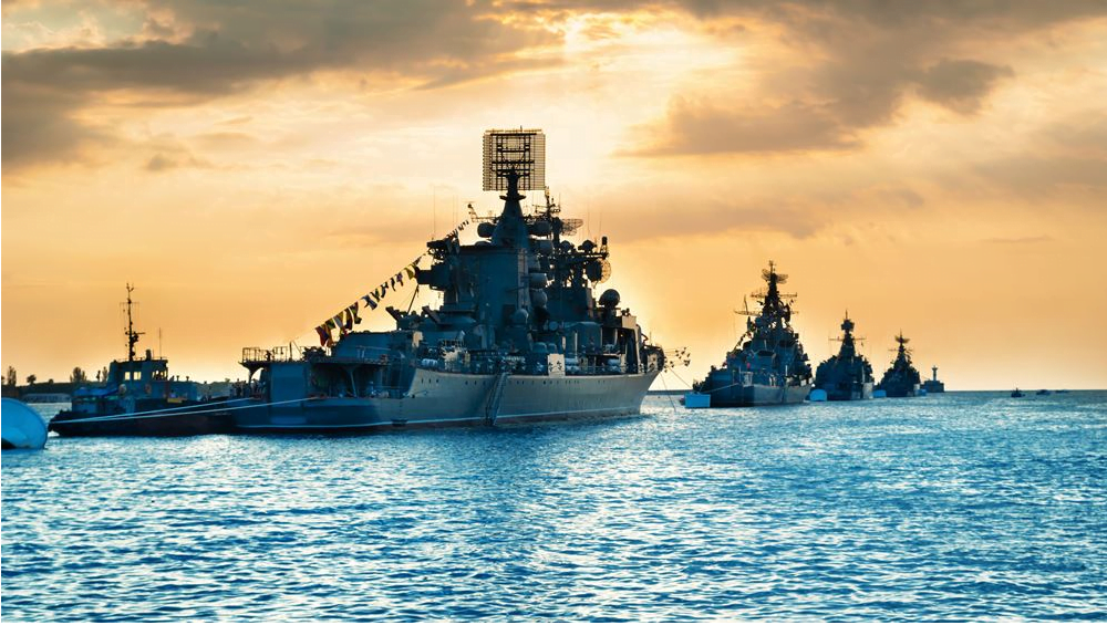 Γεμίζει πλοία ο Εύξεινος Πόντος: Η κλιμάκωση εντάσεων με τη Ρωσία και… τα χακαρισμένα στίγματα πλοίων