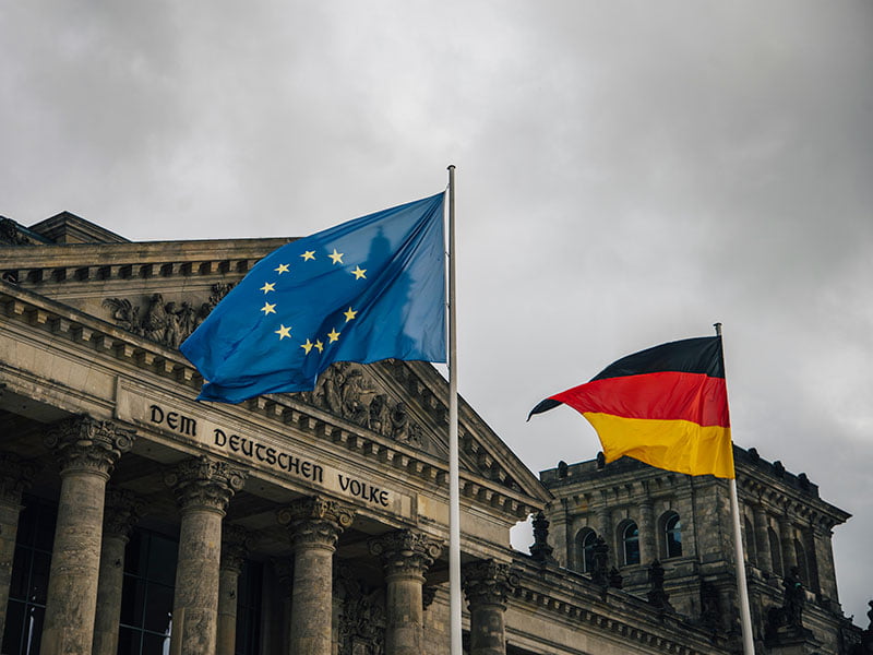 FT : Η Γερμανία μετά τη Μέρκελ και το τέλος της ιστορίας