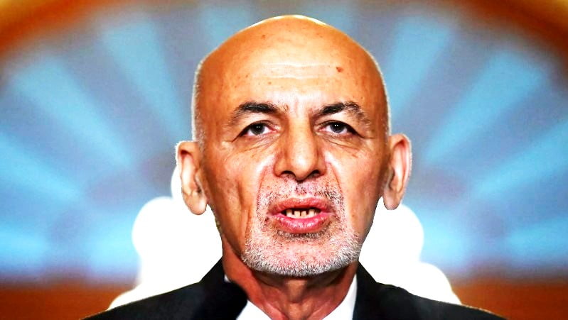 Αφγανιστάν: Ο φυγάς πρόεδρος αρνείται ότι έφυγε από τη χώρα με εκατομμύρια