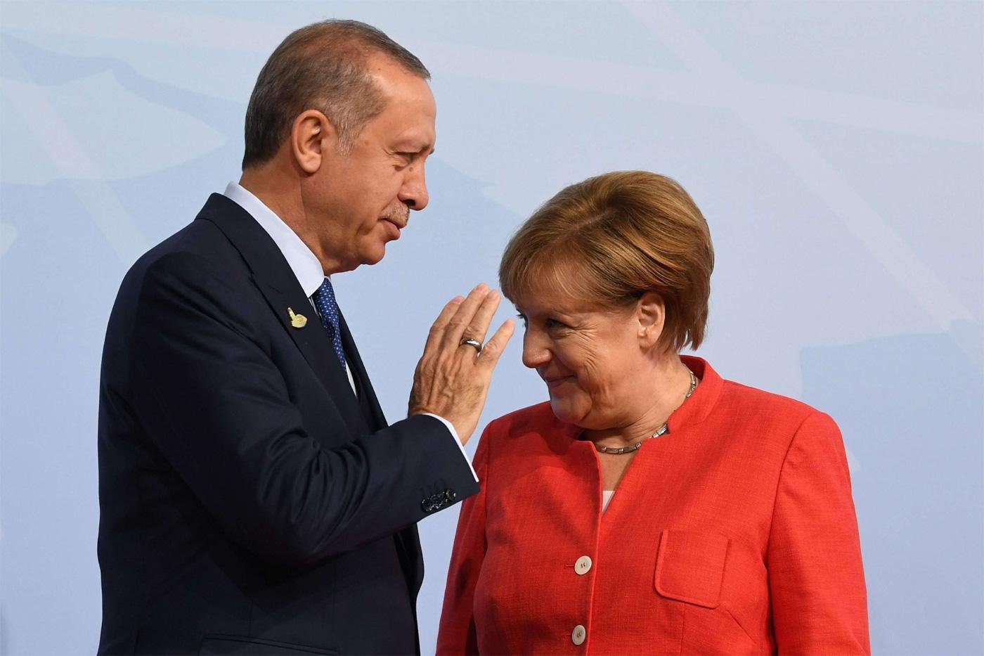 Η Γερμανία θωπεύει τον Ερντογάν και θέτει σε κίνδυνο το μέλλον της Ε.Ε. και της Κύπρου