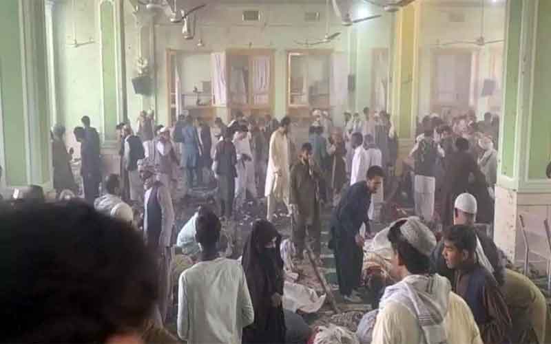 Αφγανιστάν: Έκρηξη σε τέμενος στην Κανταχάρ- Τουλάχιστον 32 νεκροί – Προσοχή σκληρές εικόνες! Δάκρυα και οδυρμοί