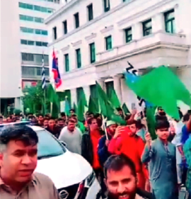 Η πακιστανική πορεία πάντως έγινε μια χαρά – βίντεο !