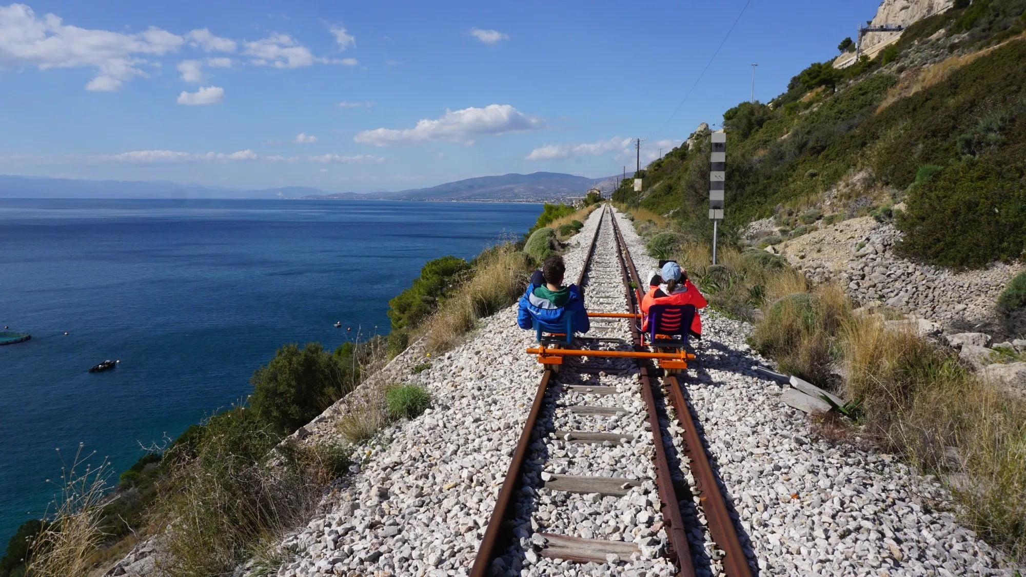 Railbiking στην Ελλάδα: Ποδηλατώντας στις παλιές ράγες της Κακιάς Σκάλας
