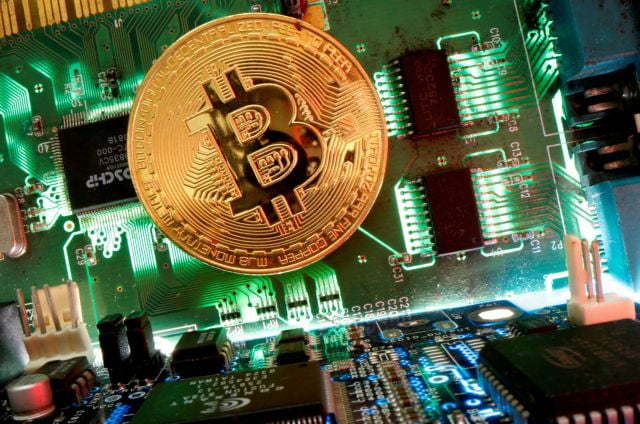 Bitcoin – Νέο ιστορικό υψηλό πάνω από τα 66.000 δολάρια