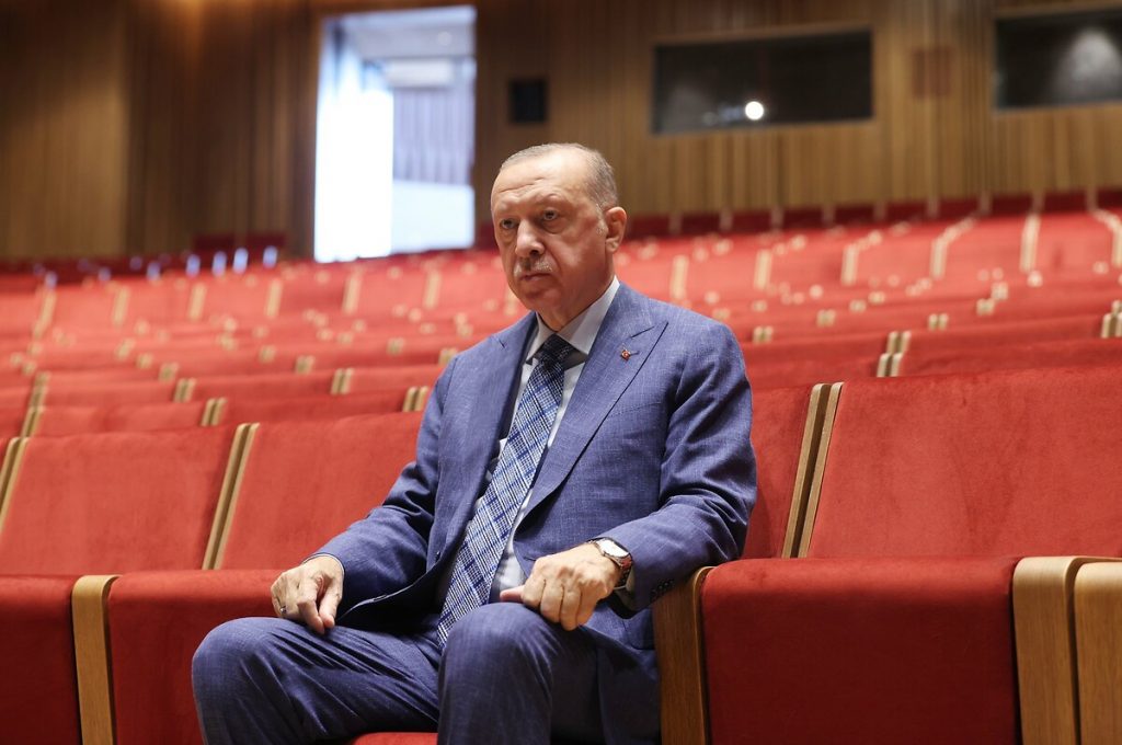 Ο ”διάβολος χωρίς γλώσσα” προετοιμάζει την αποκαθήλωση Ερντογάν
