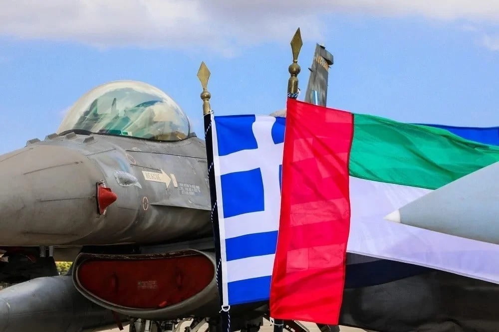 Αραβική «απόβαση» στην Κρήτη – Αίγυπτος και Ηνωμένα Αραβικά Εμιράτα «μετασταθμεύουν» στη Σούδα