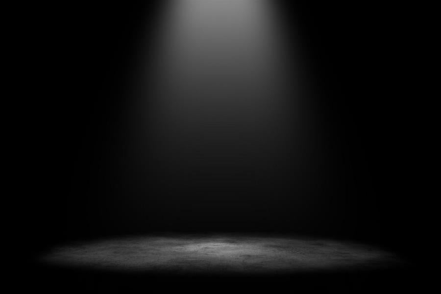 Φως στο «σκοτεινό δωμάτιο» του Αλέξη Παπαχελά