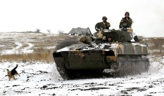«Είναι μαχαιριά στην πλάτη»: Γιατί το ΝΑΤΟ εγκατέλειψε την Ουκρανία