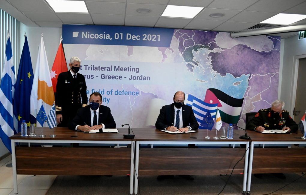 Ολοκλήρωση τριμερούς συναντήσεως Ελλάδος – Κύπρου – Ιορδανίας με τη συμμετοχή του ΥΕΘΑ Νικόλαου Παναγιωτόπουλου