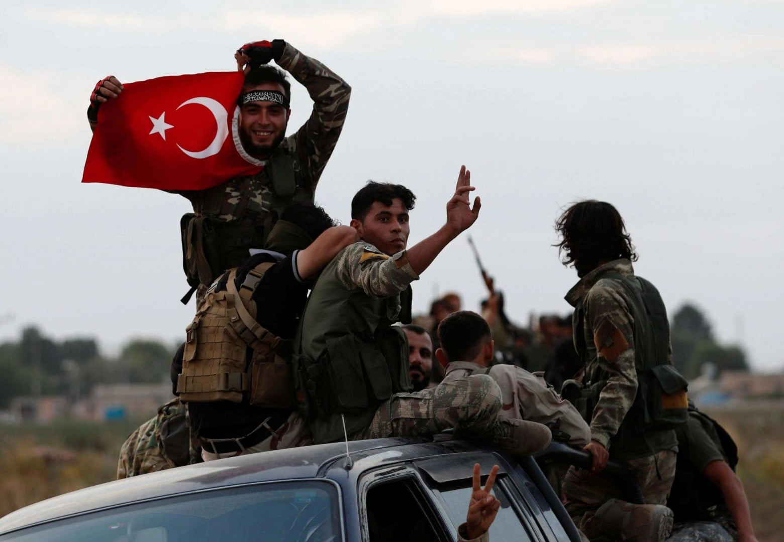 Λιβύη: Η Τουρκία βάζει «στον πάγο» την ανάπτυξη νέων Σύριων τρομοκρατών