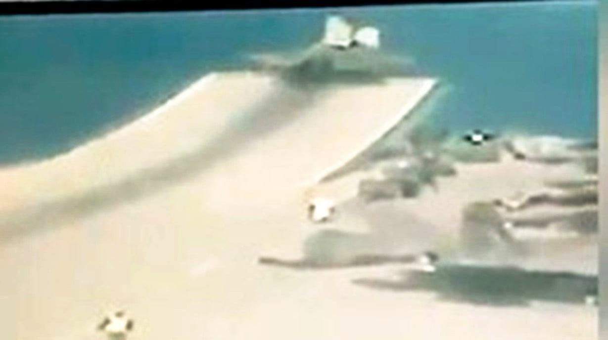 Τα συντρίμμια του F-35 που συνετρίβη στη Μεσόγειο έκλεψε άγνωστη χώρα