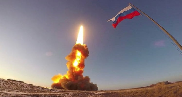 S-550: Η Ρωσία εντάσσει σε υπηρεσία τα πρώτα “διαστημικά” συστήματα