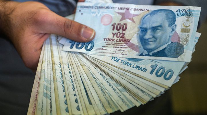Ο «πόλεμος της λίρας» θα κοστίσει στους Τούρκους 50 δισ. δολάρια