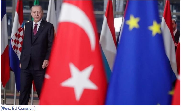Ερντογάν: Είναι έτοιμος να “τζογάρει” στον αντιδυτικισμό των Τούρκων