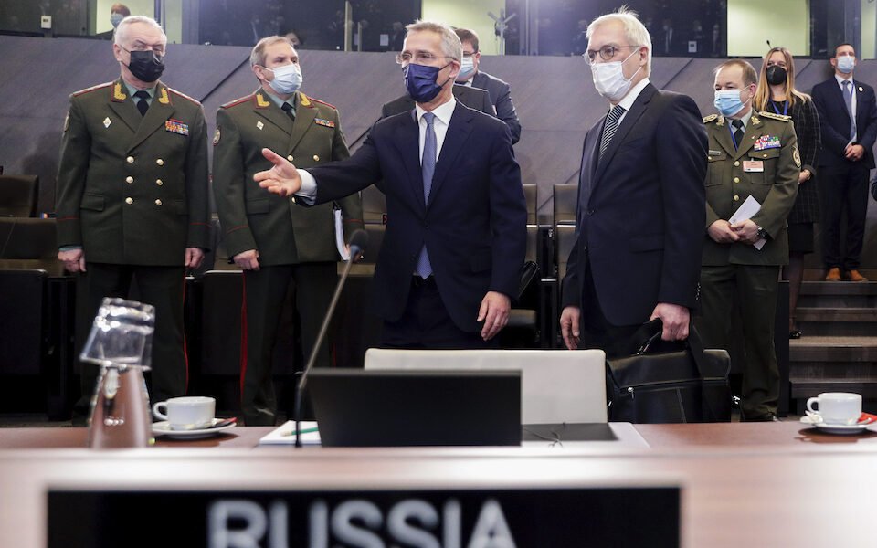 Ρωσία: Η απόσυρση των νατοϊκών δυνάμεων από την Ανατολική Ευρώπη θα άμβλυνε τις εντάσεις