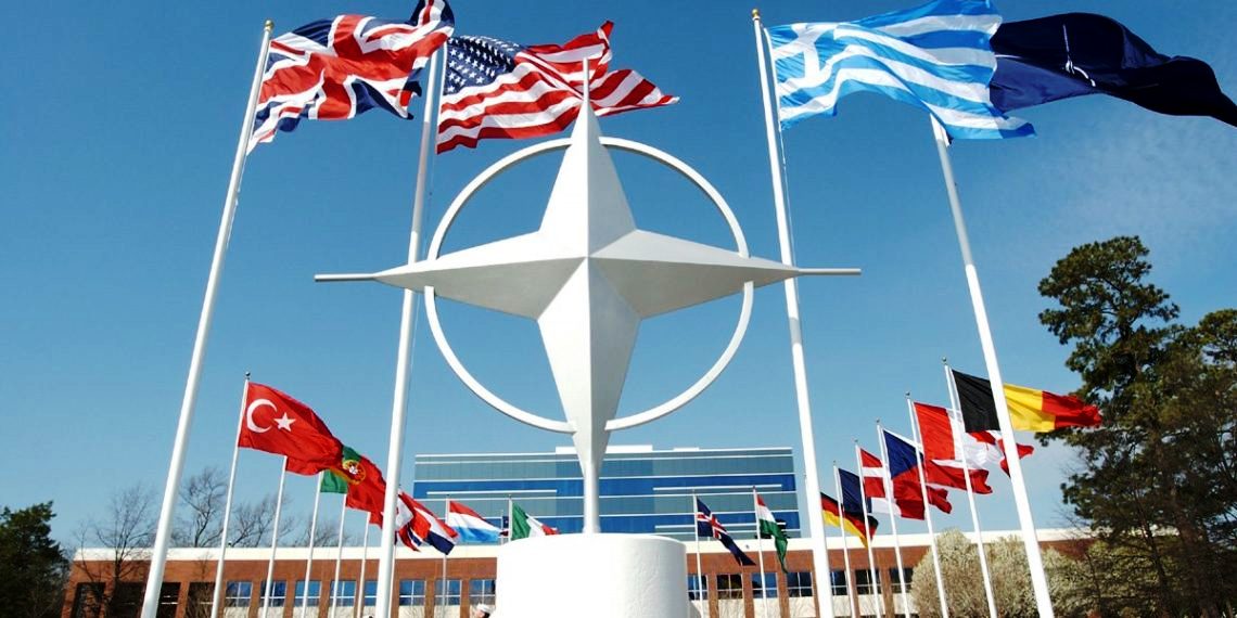 NATO: Πυρετός διαβουλεύσεων και με την Ρωσία για την Ουκρανία