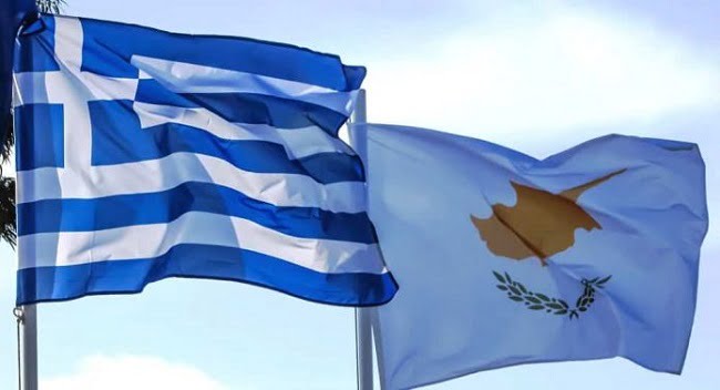 Να μην συνθλιβούν Ελλάδα-Κύπρος, στη σύγκρουση Δύσης-Ρωσίας