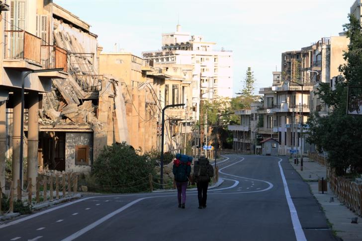 Η απάτη της ιστορίας και του Βαρωσιού