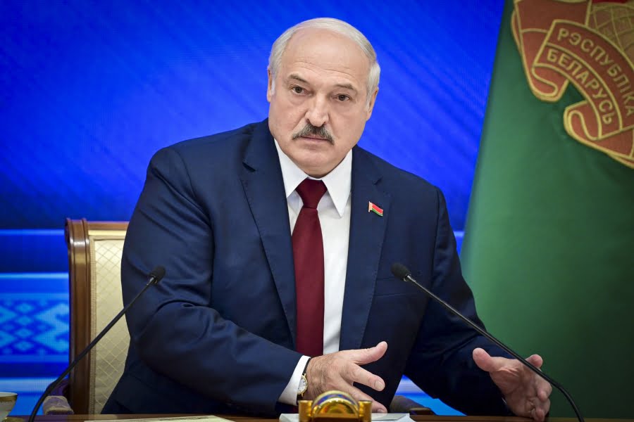 Lukashenko: H Λευκορωσία δεν μετέχει στη ρωσική εισβολή – Πρόταση για συνομιλίες στο Μινσκ