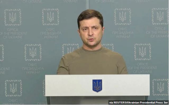 Zelensky: Σχηματίζεται ισχυρός διεθνής συνασπισμός για να υποστηρίξει την Ουκρανία – Λαμβάνουμε όπλα, φάρμακα, τρόφιμα, καύσιμα, χρήματα