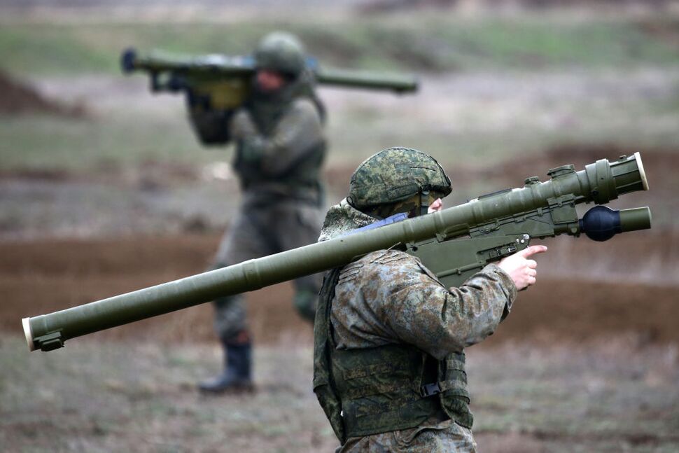 CNN: Όλο και πιο κοντά στα ουκρανικά σύνορα ρωσικές στρατιωτικές δυνάμεις